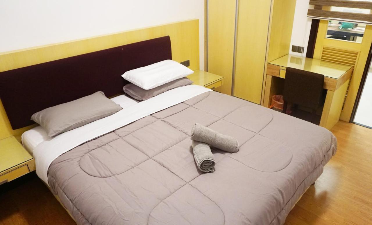 Bernard Holiday Home @ Imperial Suites Кучинг Экстерьер фото